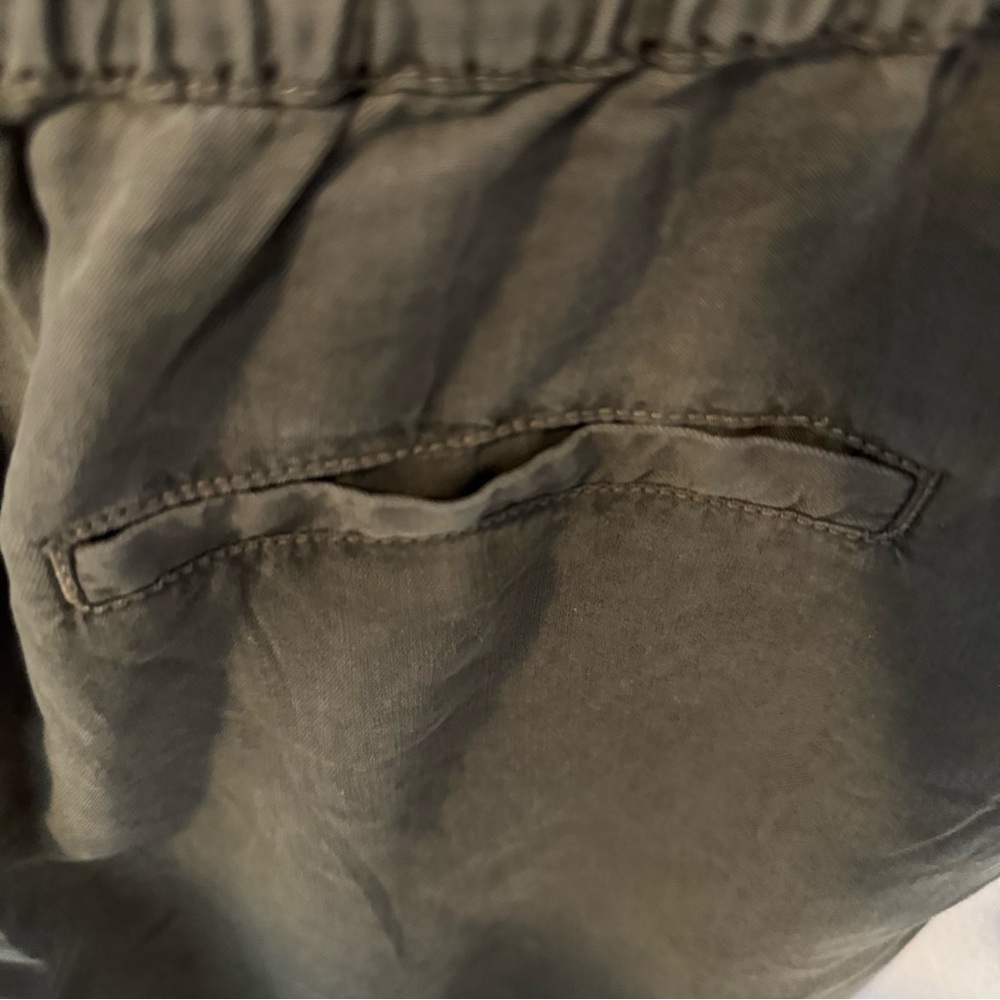 New Caslon Olive Green Women's Joggers Small - Picture 12 of 14